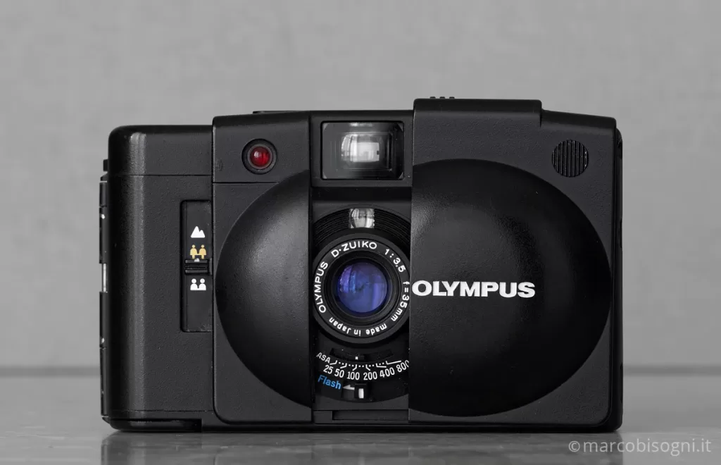 Olympus XA2